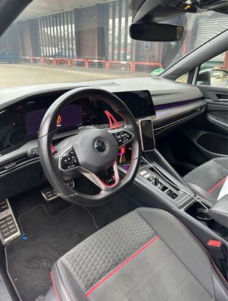 Volkswagen Golf 2021