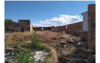 SE VENDE TERRENO EN GUADASUAR.