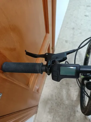 Bici eléctrica Rockrider eST100