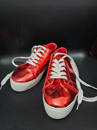 Zapatillas trainers Green Coast 38 rojo metalizado