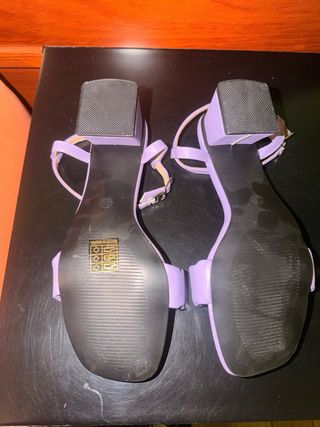 Sandalias tacon moradas NUEVAS