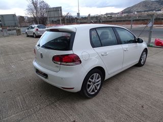 Volkswagen Golf 1.6 tdi 105 cv