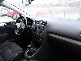 Volkswagen Golf 1.6 tdi 105 cv