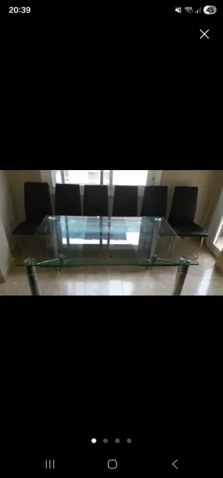 Mesa de cristal y 6 sillas