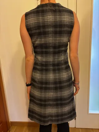 Abito a quadri grigio