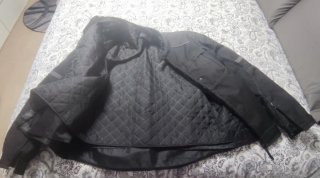 Chaqueta de moto negra