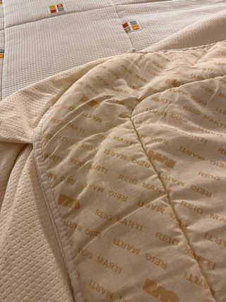 Colcha edredón beige/multicolor 135cm Reig Martí