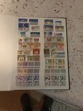 Lote de sellos nuevos y usados