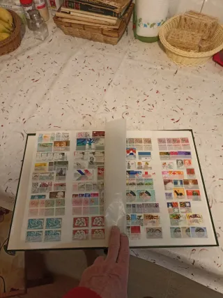 Lote de sellos nuevos y usados