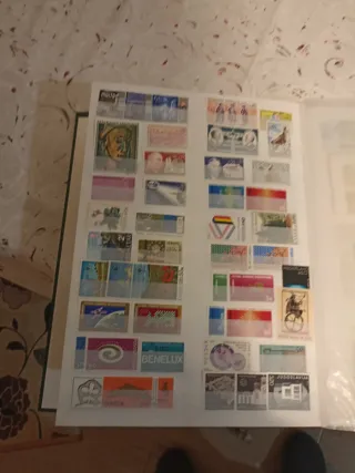 Lote de sellos nuevos y usados