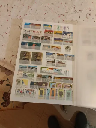 Lote de sellos nuevos y usados