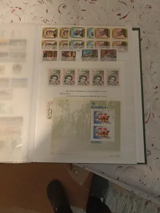 Lote de sellos nuevos y usados