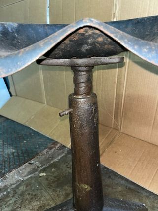 Banco giratório Singer de metal