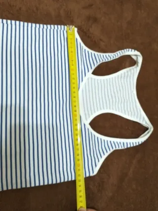 Camiseta tirantes Bershka, talla XS