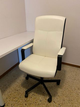 Escritorio y Silla