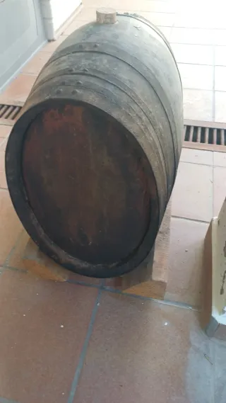 Barril de vino antiguo