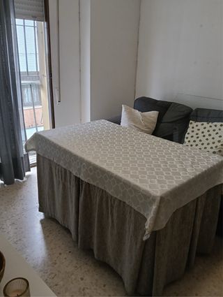 Mesa camilla de madera con cristal incluido