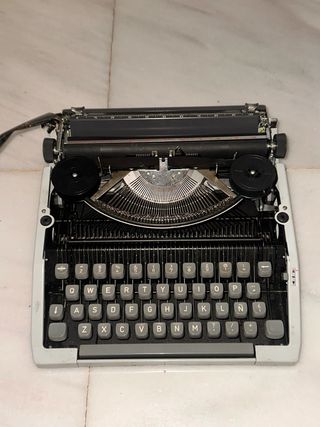 Máquina de escribir Silver Seiko portátil