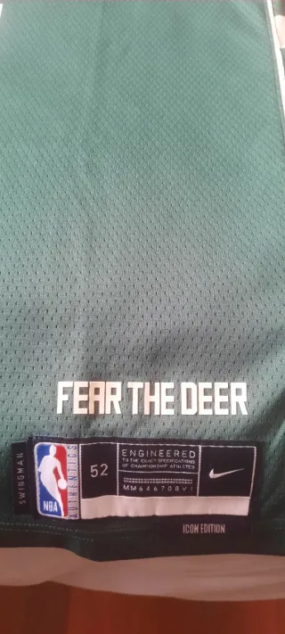 Camiseta Nike Milwaukee Bucks