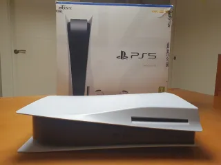 Playstation 5. 825 GB