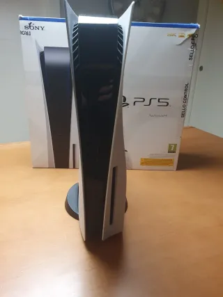 Playstation 5. 825 GB