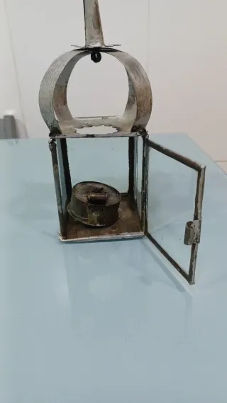 Farolillo antiguo de aceite