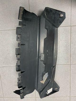 Plástico bajo paragolpes Megane Coupe 01