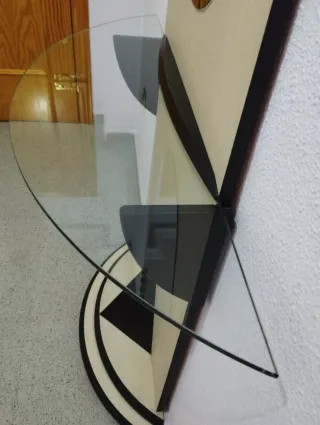 Entradita de madera y cristal beige