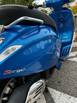 Vespa Sprint 125 Azul