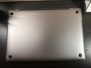 MacBook Pro 15 2018 / i7 / 16GB RAM / 512GB SSD