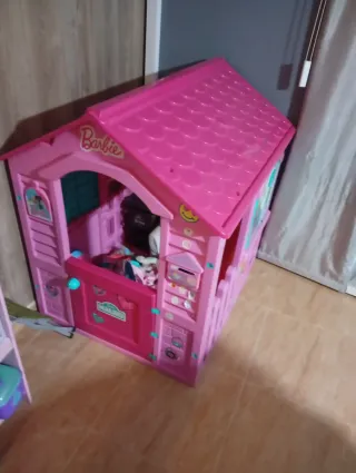 Casa de jardín Barbie Happy Holiday House