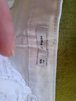 Pantalones cortos blancos desgastados talla 122cm
