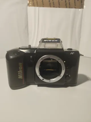 Nikon F-401 SLR