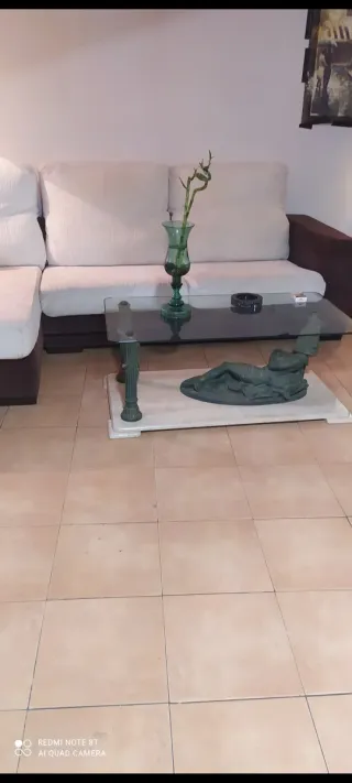 Sofá chaiselongue cómodo beige