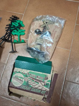 Accesorios Maqueta LIONEL TRAINS Post-War