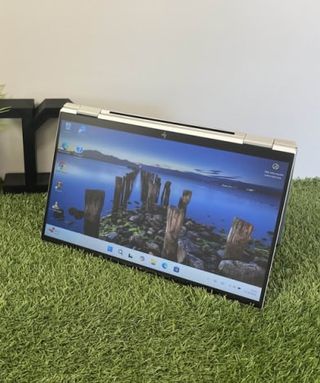 Portatile HP TÁCTIL X360 G7 i5 10a 16Gb RAM 512 SSD