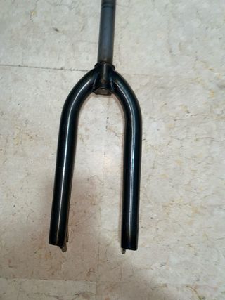 Cuadro GT y horquilla BMX negro