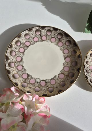 Trío de porcelana Bavaria oro y rosa