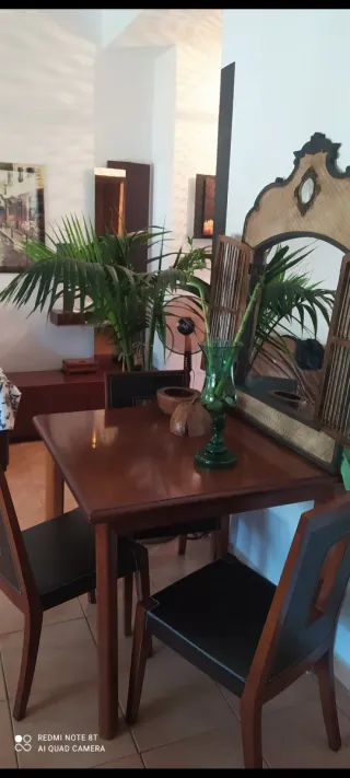 Mesa comedor y 4 sillas