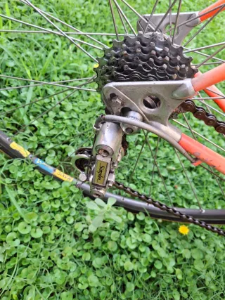 Bicicleta de carretera ALAN