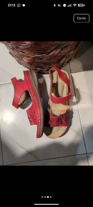 Sandalias Etéreo T39 Flores Rojas