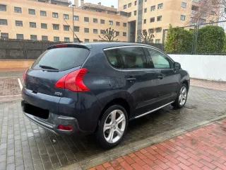 Peugeot 3008 2012