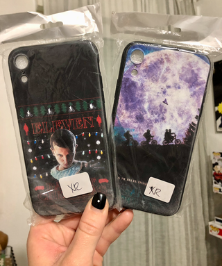 2 Fundas iPhone XR Stranger Things