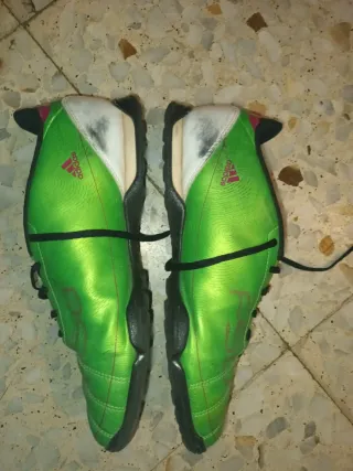 Zapatillas Adidas Verdes no se que numero es