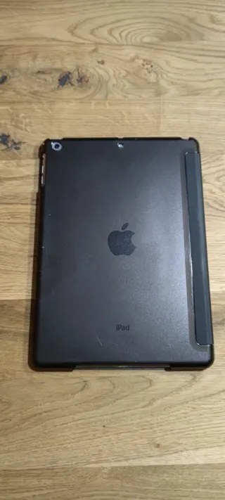 iPad Air 1ª gen. 16GB Gris Espacial + funda