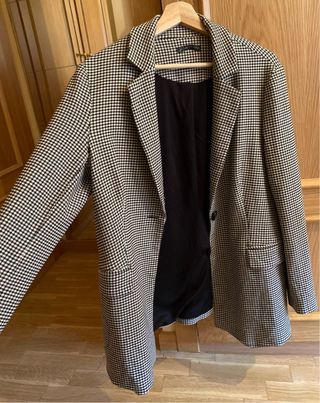 Blazer Adrianna Papell Cuadros Blanco y Negro