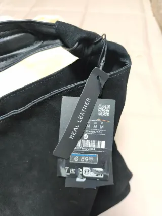 Bolso serraje negro con bolsa