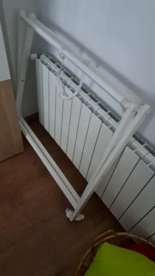 Cuna de bebé con ruedas