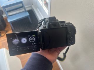 Nikon D5300 + 18-55mm DX VR + mochila