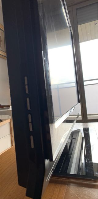 Televisión Philips 42” Negra